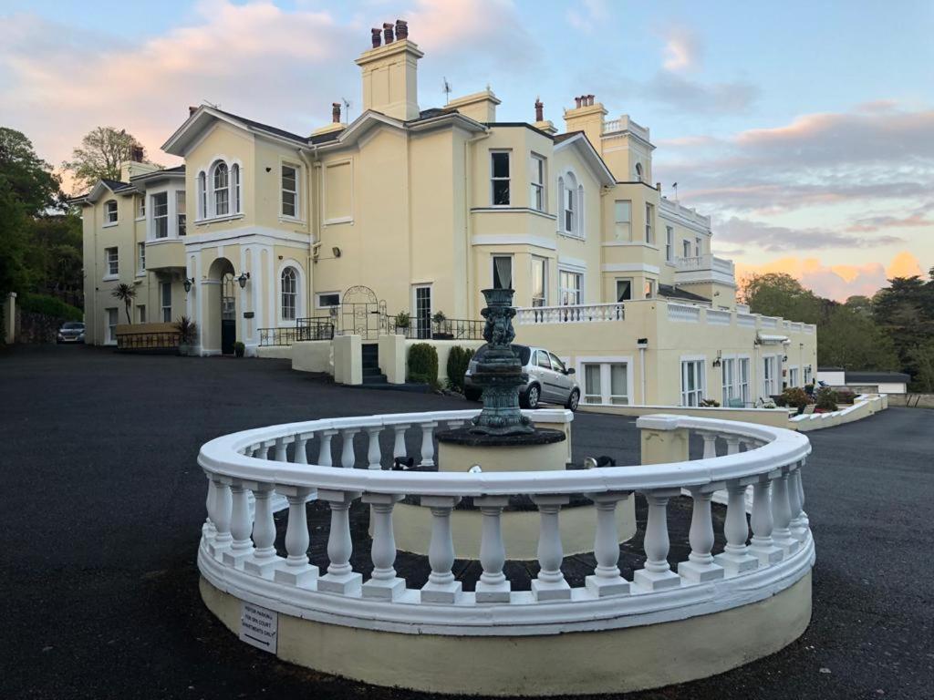 5 Spa Court, Boutique Holiday Apartment In Torquay 토키 외부 사진